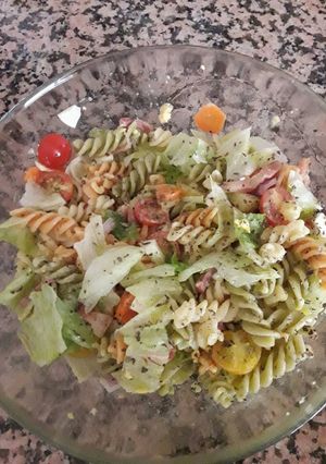 Foto principal de Ensalada de pasta con bacon