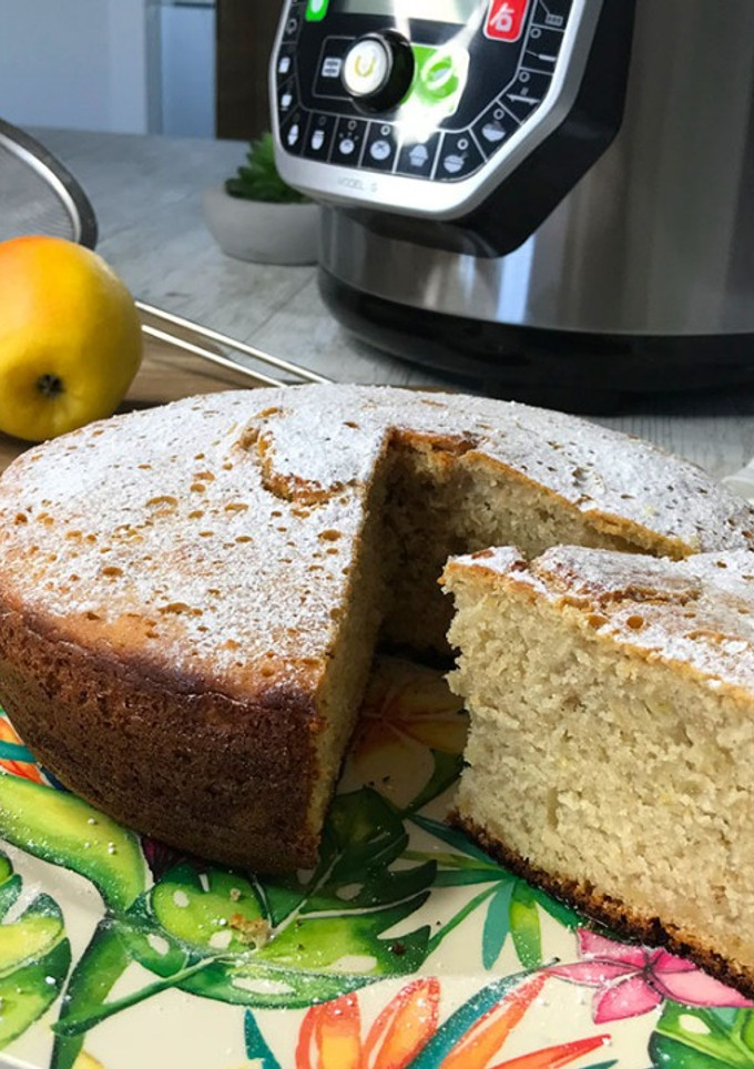 Una foto de Bizcocho de Manzana con Olla GM G
