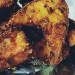 A picture of Fried fish.