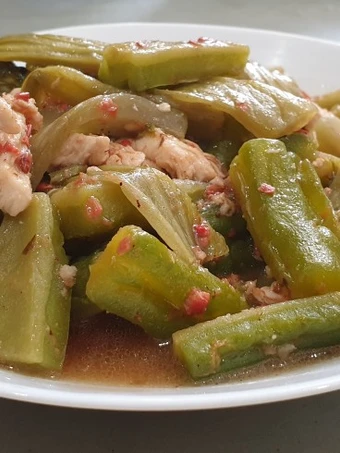 Cara Mudah Membuat Resep Tumis Pare Sayur Asin yang Uenak Anti Ribet, Mantap