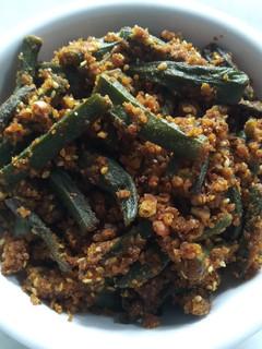 મસાલા ભીંડી (Masala Bhindi Recipe In Gujarati) રેસીપી મુખ્ય ફોટો
