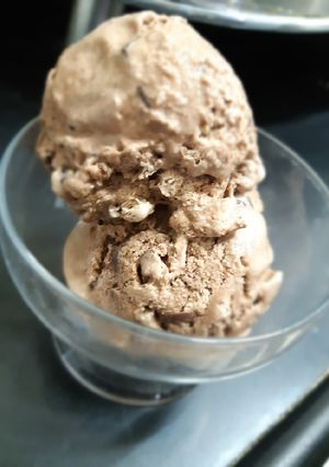 A picture of No Sugar Chocochips Icecream.