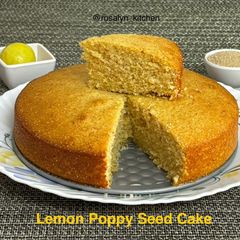 A picture of Lemon Poppy Seed Cake.
