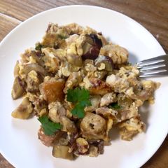 A picture of Thanksgiving Leftovers Breakfast Scramble.