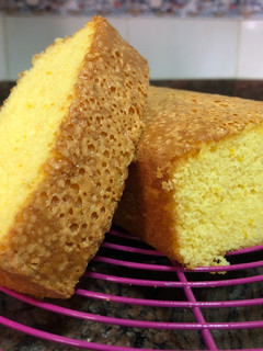 Foto principal de Bizcocho de naranja con harina de maíz en licuadora sin gluten y sin lactosa