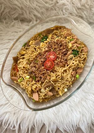 Foto resep Indomie Goreng Nyemek Sosis Bakso