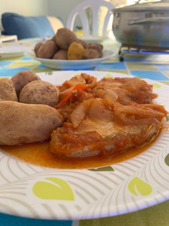 Una foto de Atún encebollado