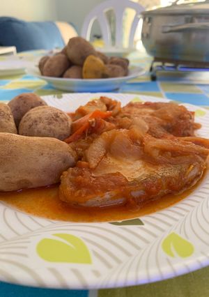 Una foto de Atún encebollado
