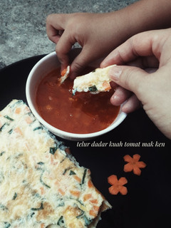 Foto resep Telur dadar kuah tomat