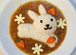 Hình của món Cơm cà ri bò cho bé.