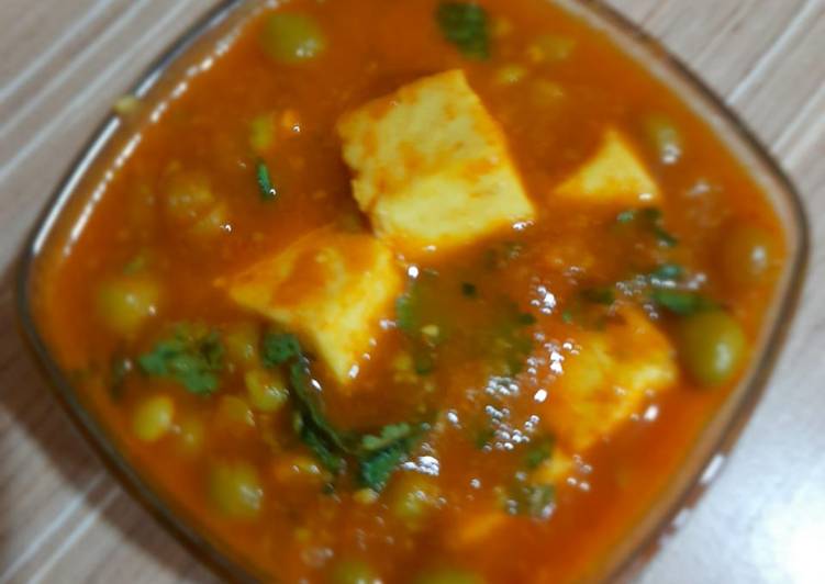 Matar Paneer