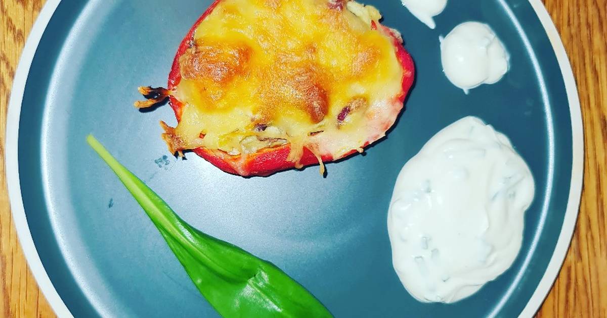 Überbackene Paprika mit Kartoffel-Cabanossi Füllung Rezept ...