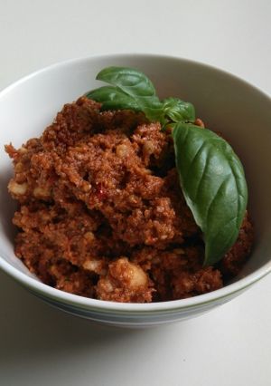 A picture of Pesto alla trapanese.