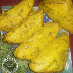 A picture of Bread Pakora.