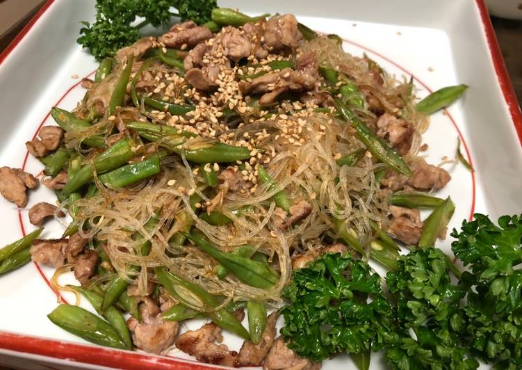 Recipe of Homemade Harusame Chinese Starch Noodle with pork and green bean