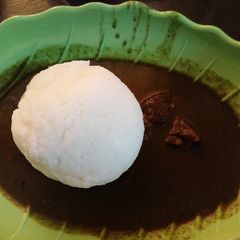 A picture of Tuwo with miya kuka.