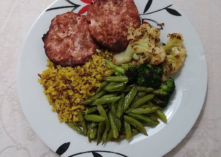 Hambúrguer de linguiça toscana - Tudogosreceitas