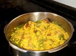 Foto principal de Arroz con pollo en olla exprés al estilo de Mariaje (Videoreceta)