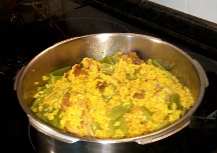 Arroz Con Pollo En Olla Exprés Al Estilo De Mariaje Videoreceta Receta De María Jesús Lacomba Cookpad