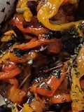 Pimentos assados com ervas e azeitonas
