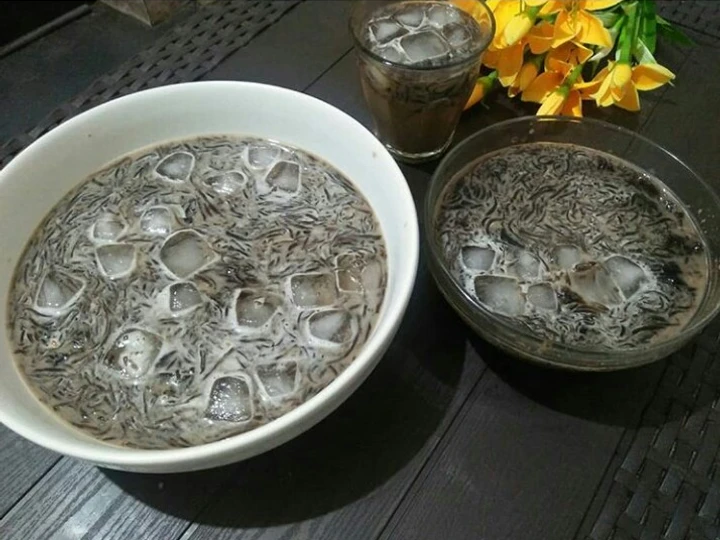 Langkah Mudah untuk Menyiapkan Resep Resep Es Cappucino Cincau Hitam yang  Bikin Ketagihan Anti Ribet, Mantap