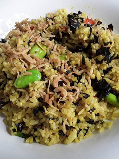 Foto resep Nasi Goreng kuning Daun Mengkudu