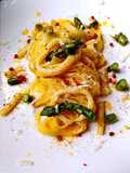 Fettuccine Calamari Asparagi Pepe Rosa Scaglie di Pecorino