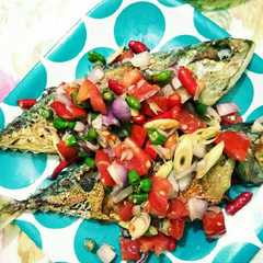 รูปของ Ikan Goreng Sambal Matah Sederhana