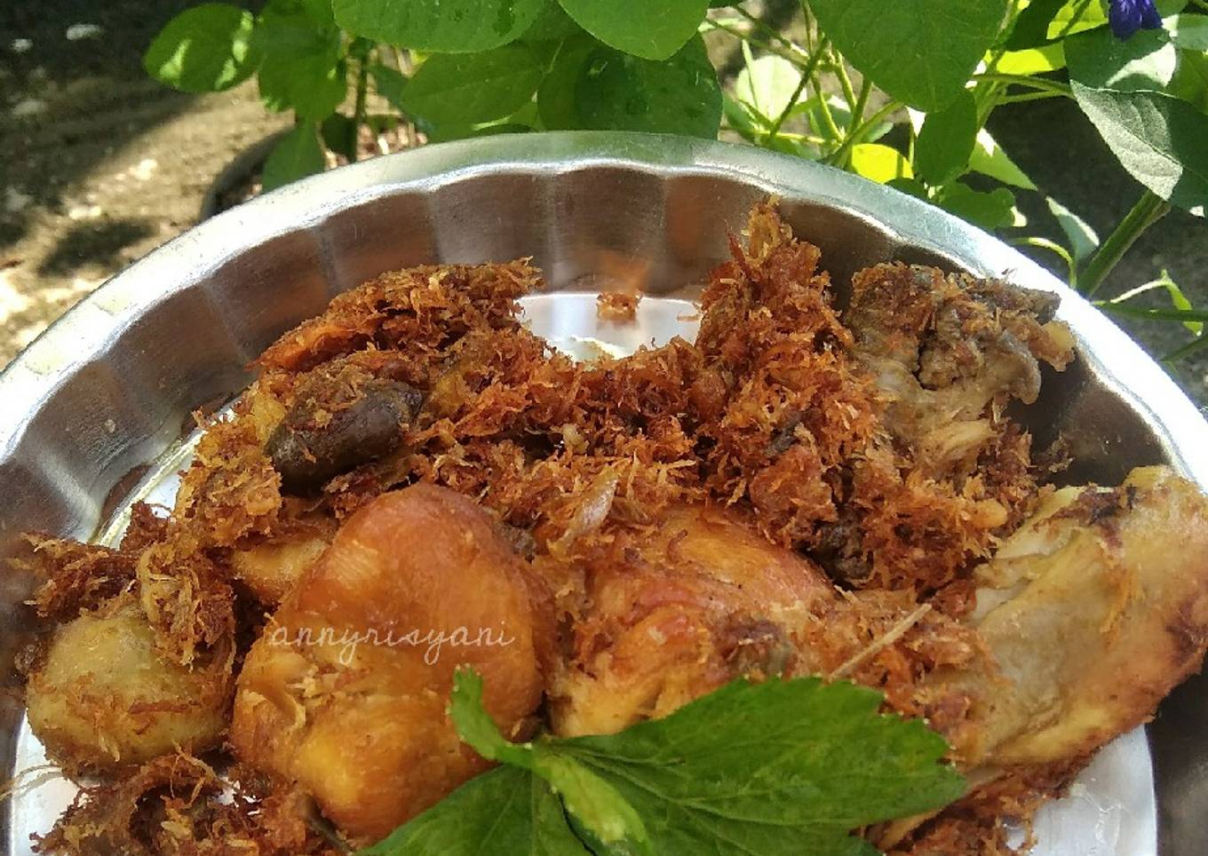 Serundeng Ayam goreng sabana (sisa sayur opor)