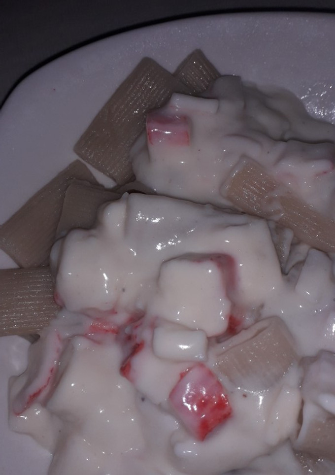 Una foto de Salsa Blanca con kanikama