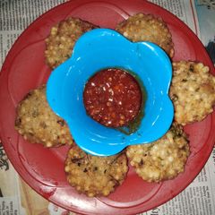 A picture of Sabudana vade.