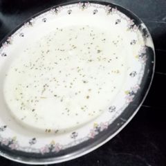 A picture of White sauce.