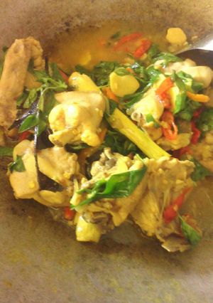 Foto resep Ayam Kemangi bumbu kuning pedas