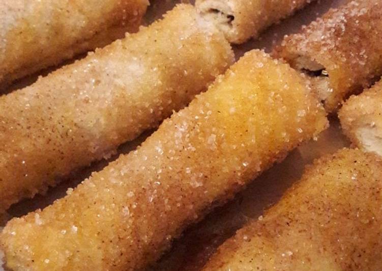 Langkah Mudah untuk Menyiapkan Aneka French toast rolls up yang Bikin Ngiler