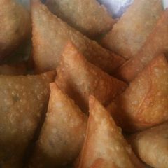 A picture of Beef Samosa.