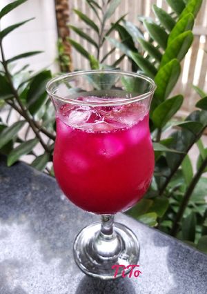 Hình của món Siro thanh long đỏ.