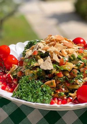 A picture of Fattoush with Eggplant.