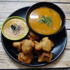 A picture of Mysore bonda.