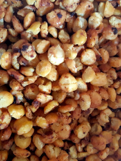 A picture of Crispy Miso-butter Chickpea ถั่วลูกไก่อบกรอบรสเนยมิโซะ.