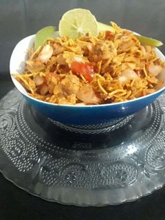 ચણા જોર ગરમ ચાટ (Chana Jor Garam Chaat Recipe In Gujarati) રેસીપી મુખ્ય ફોટો