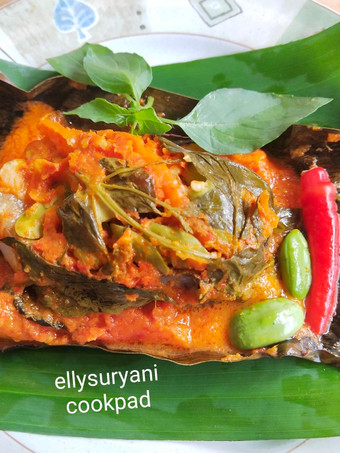 Bagaimana Menyiapkan Pepes (Brengkes) Patin Tempoyak Ala Rumah Kami Menu Enak