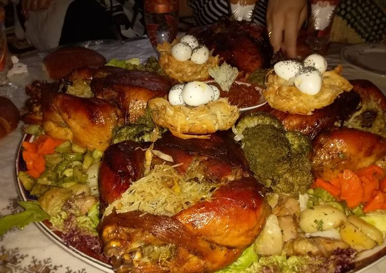دجاج معمر بالشعرية الصينية دجاج معمر بالشعرية الصينية