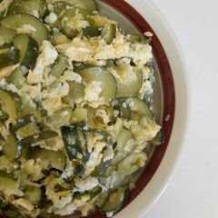 Green Zuchini with eggs *Vegetarian A picture of Green Zuchini with eggs *Vegetarian.