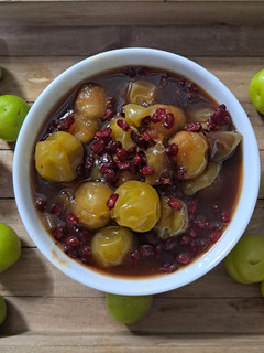 عکسی از دستور ترشک گوجه سبز و زرشک