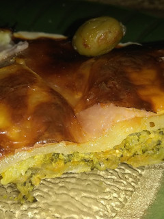 Una foto de Pizza rellena con brócoli sin TACC