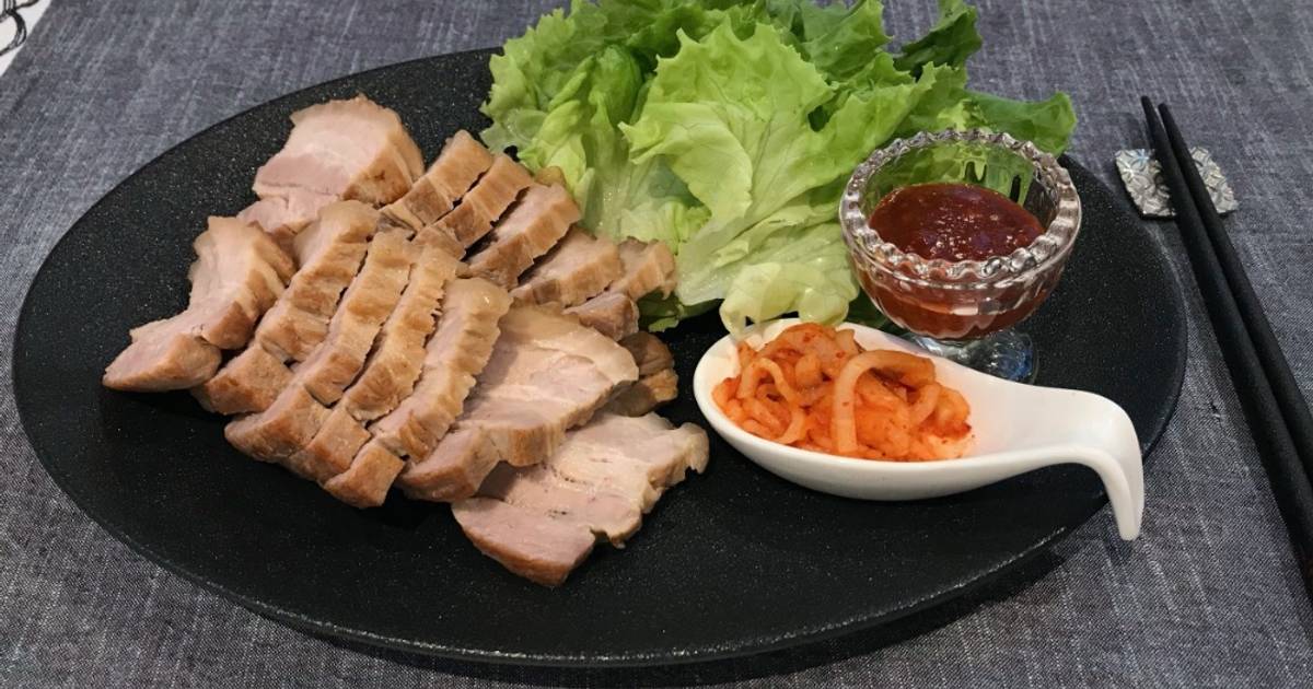 Bossam Korean Boiled Pork Wrap Recipe Korean Bapsang Chegos Pl