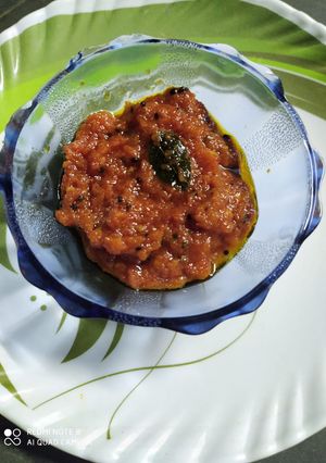 A picture of Onion Tomato Chutney.