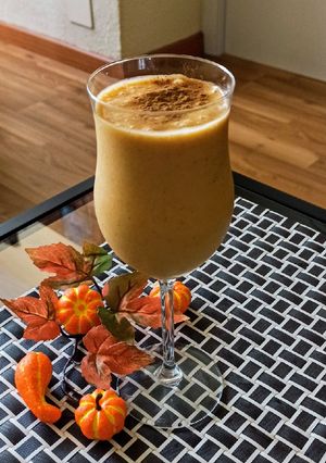 Una foto de Pumpkin Smoothie 🎃 Una bebida healthy para Halloween