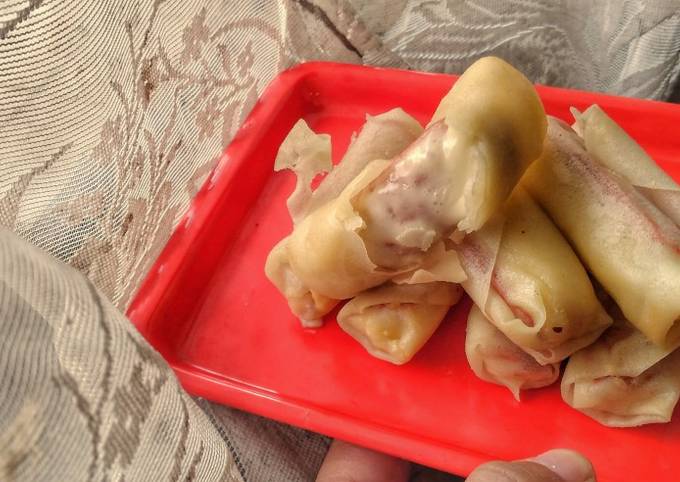 Sausage and Cheese Spring Rolls