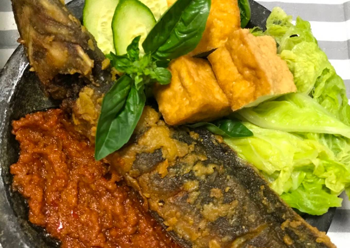 Pecel Lele